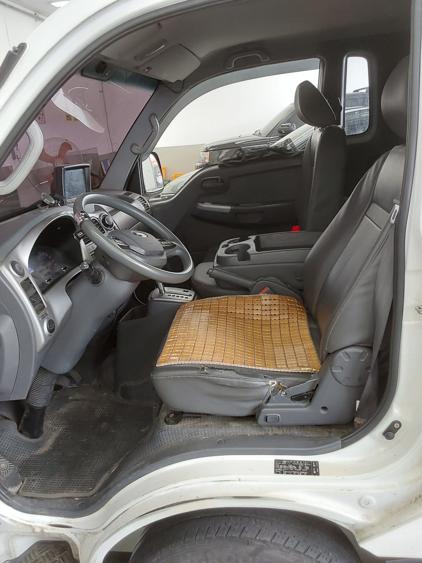 2018 - kia bongo