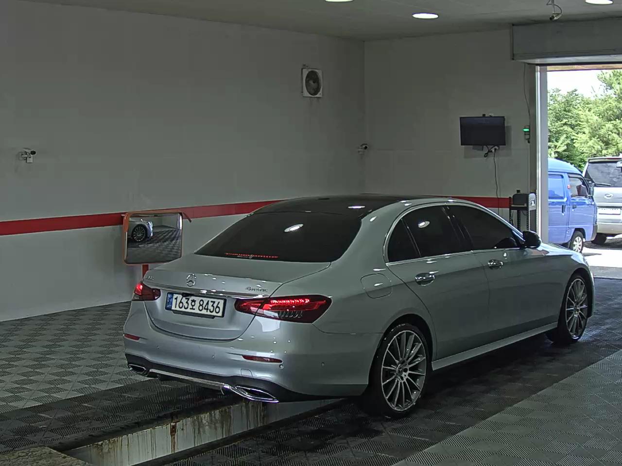2022 - mercedes-benz e350