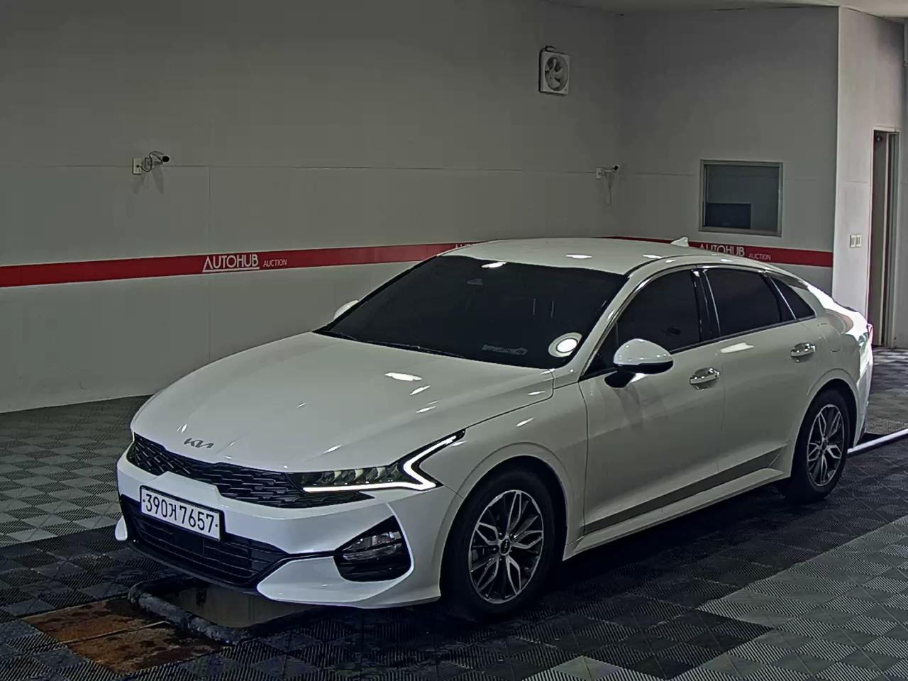 2023 - kia k5