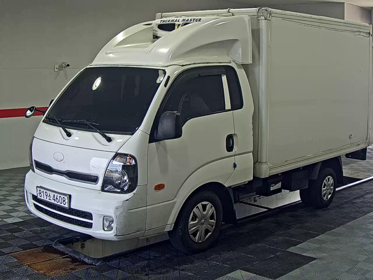 KIA BONGO III CARGO KING CAB EXTRA WHEELBASE