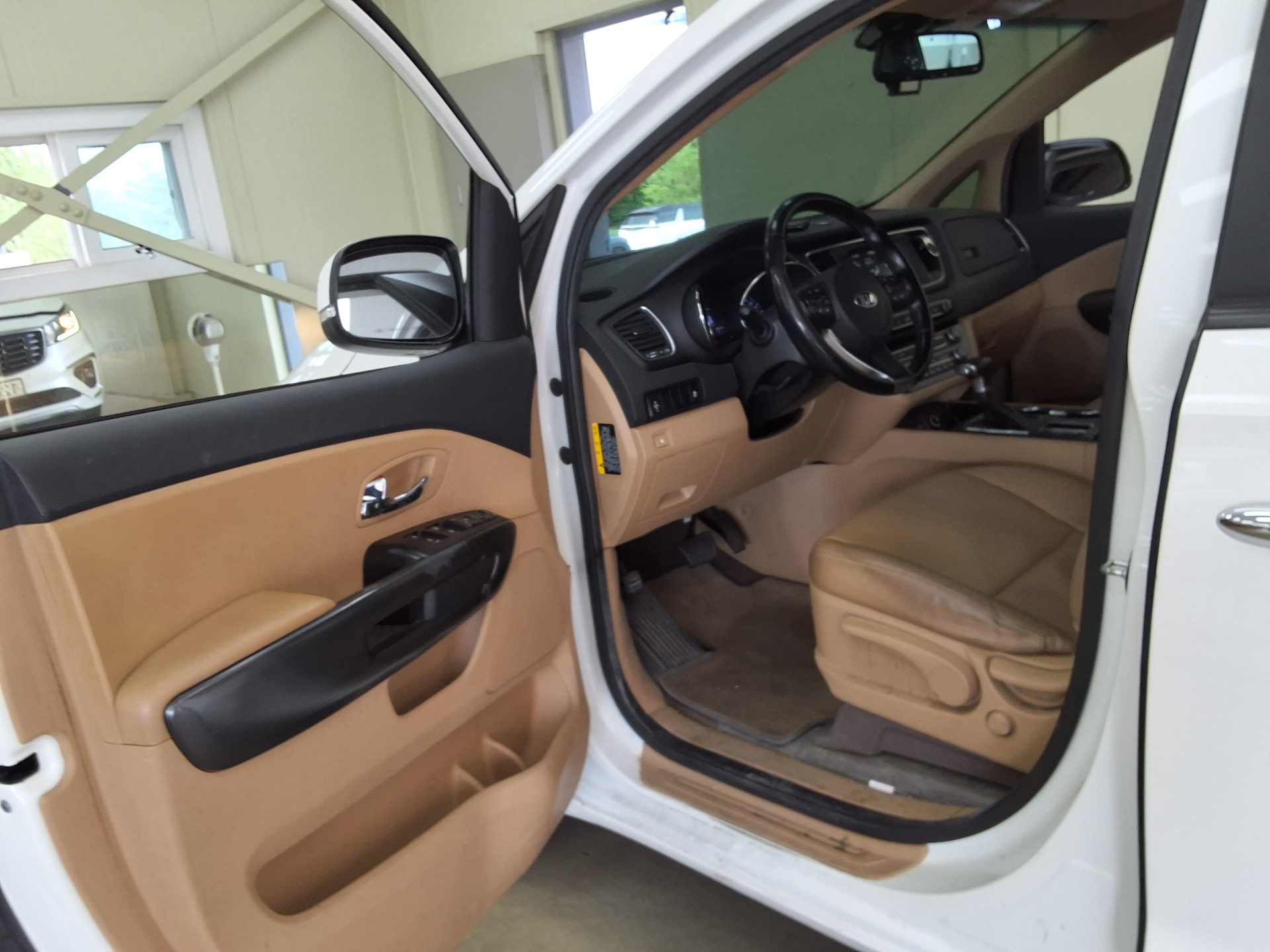 2020 - kia carnival