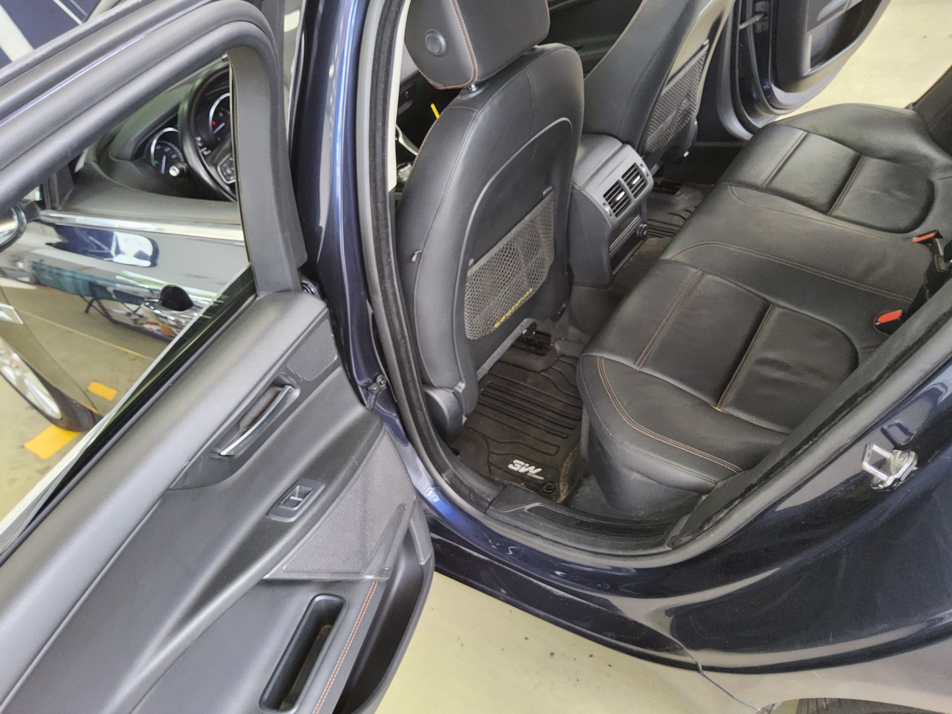 2016 - jaguar xe