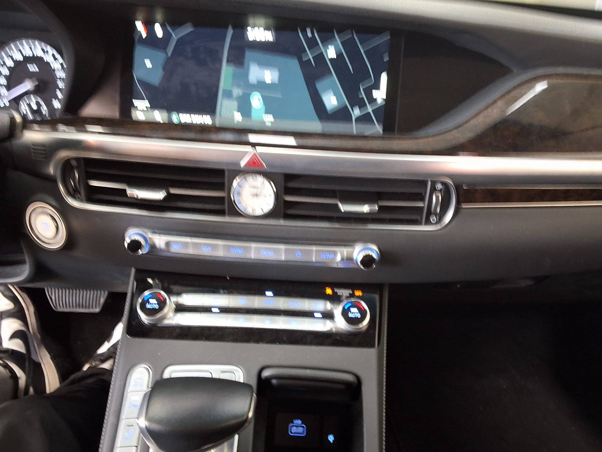 2019 - genesis g90