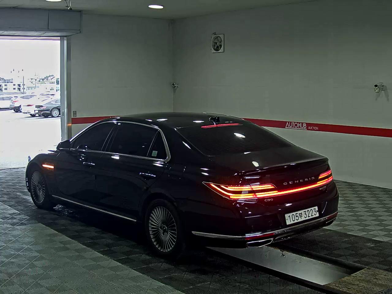 2019 - genesis g90