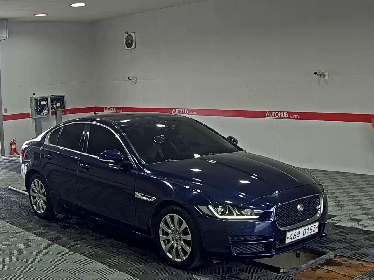 2016 - jaguar xe