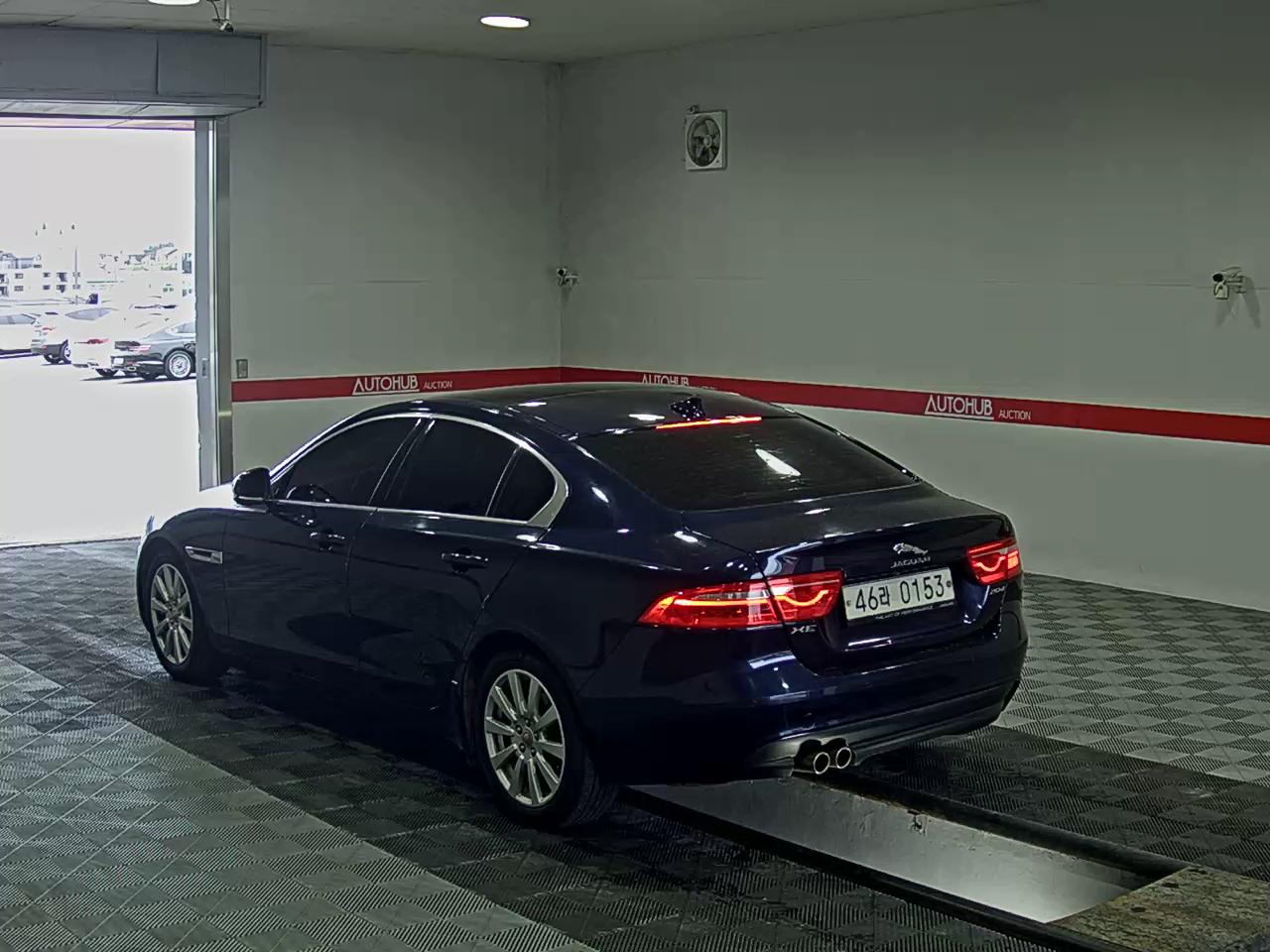 2016 - jaguar xe