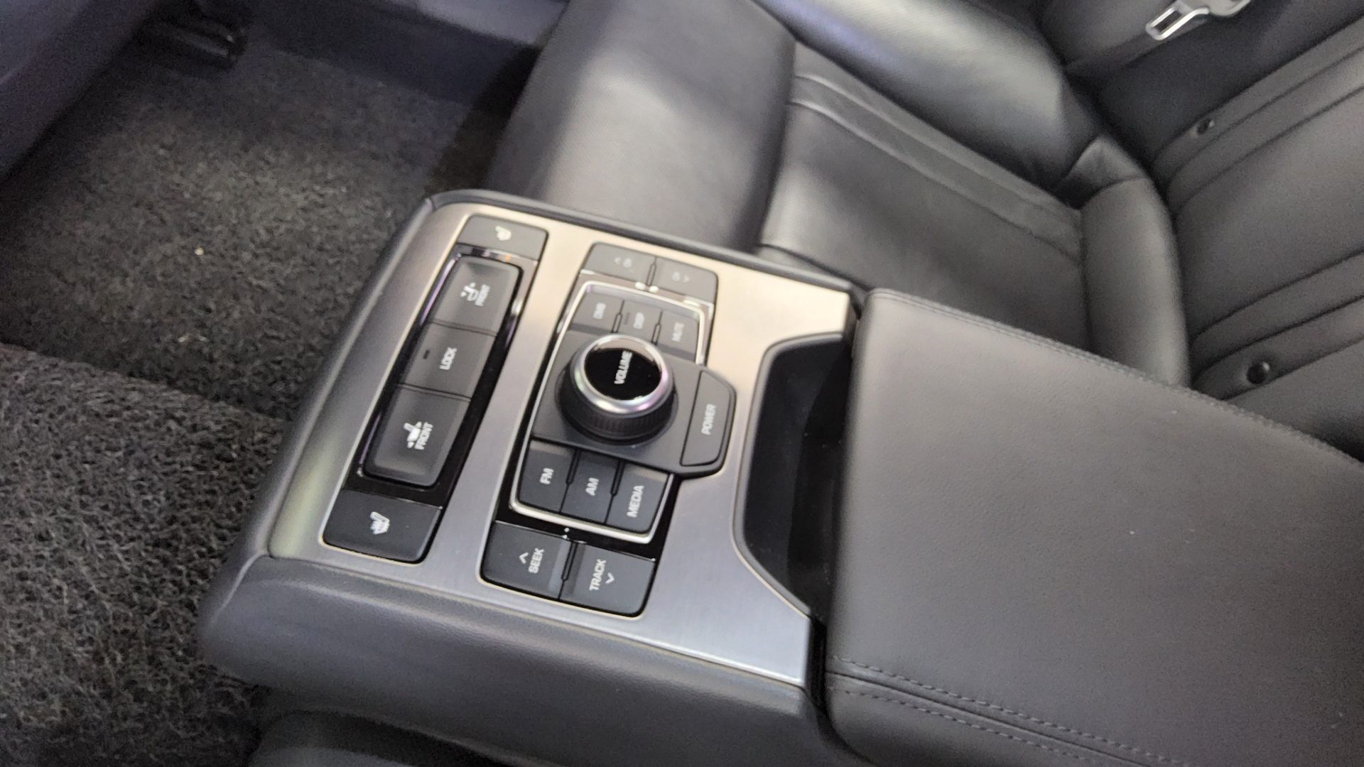2015 - hyundai g330