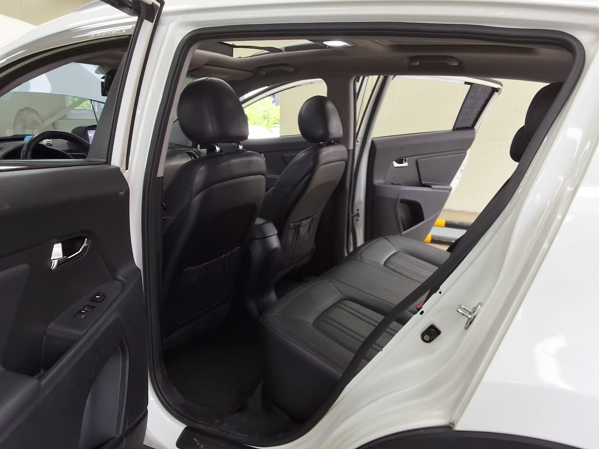 2012 - kia sportage