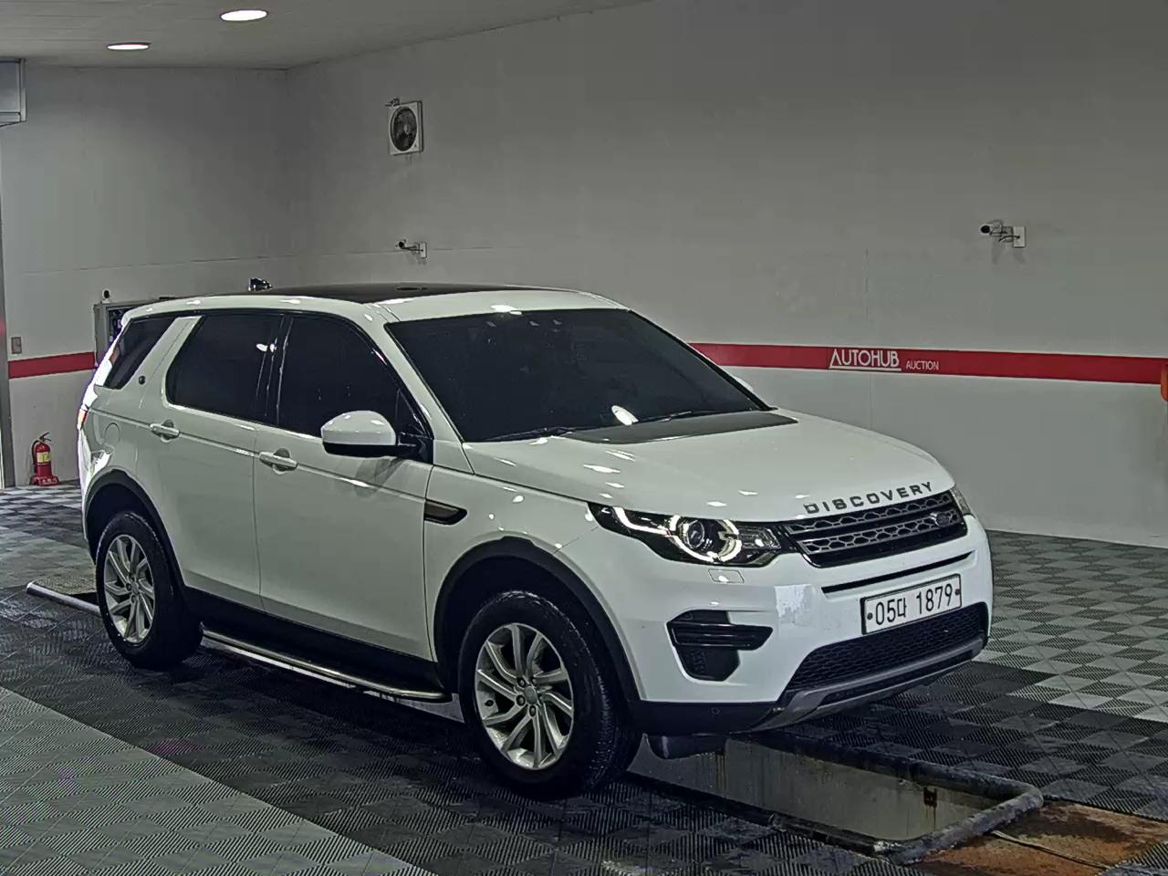 2017 - land rover discovery