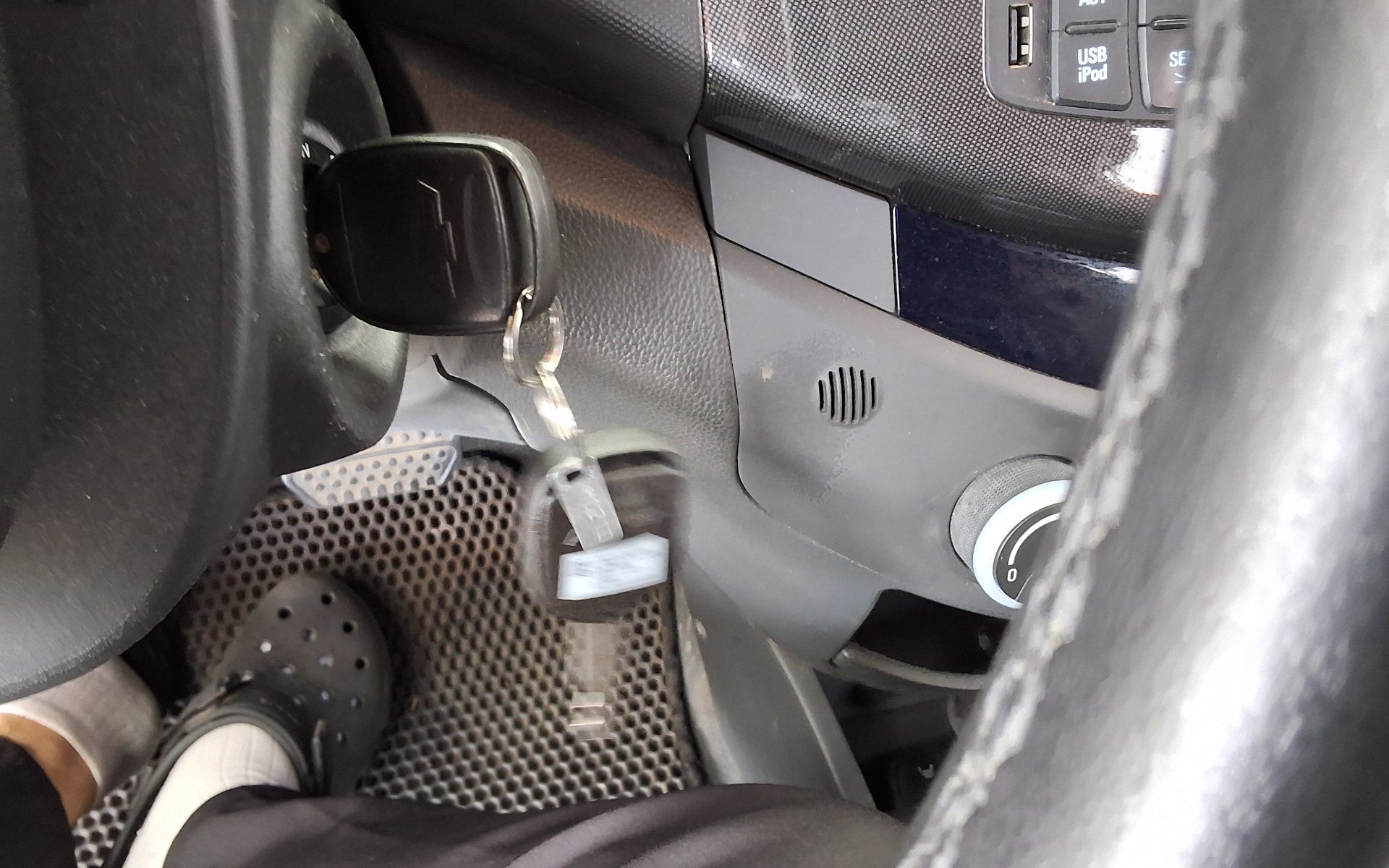 2012 - chevrolet spark
