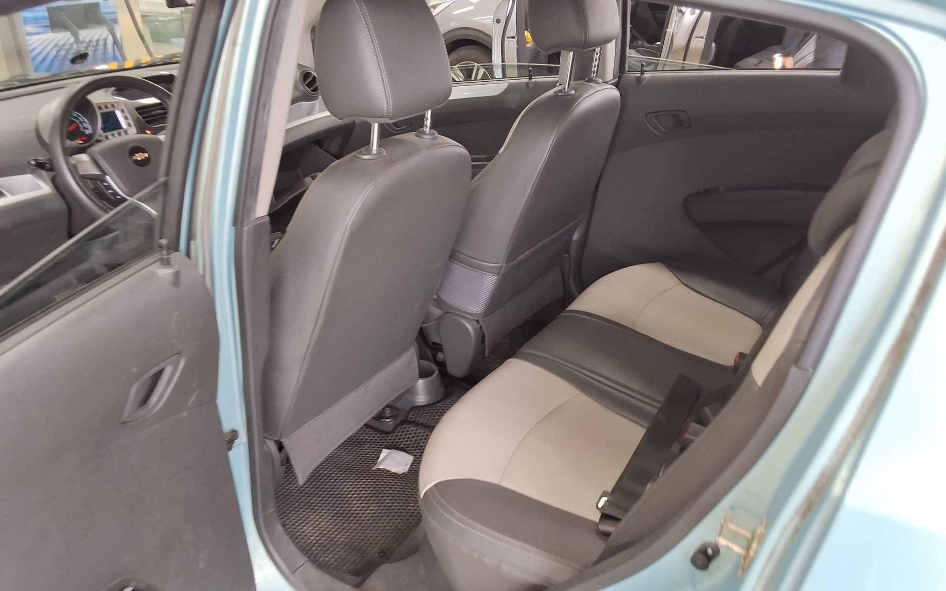 2012 - chevrolet spark