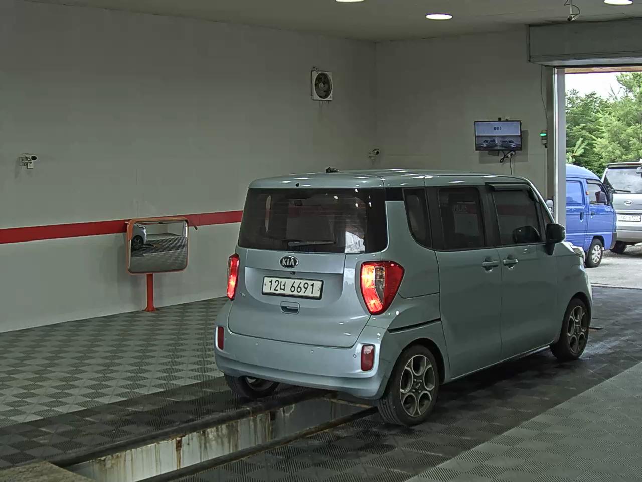 2015 - kia ray