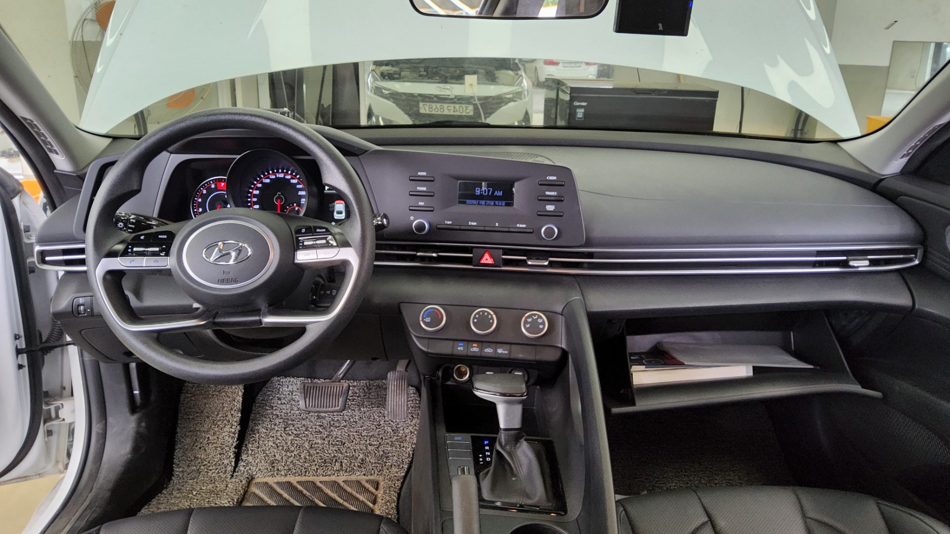 2022 - hyundai avante