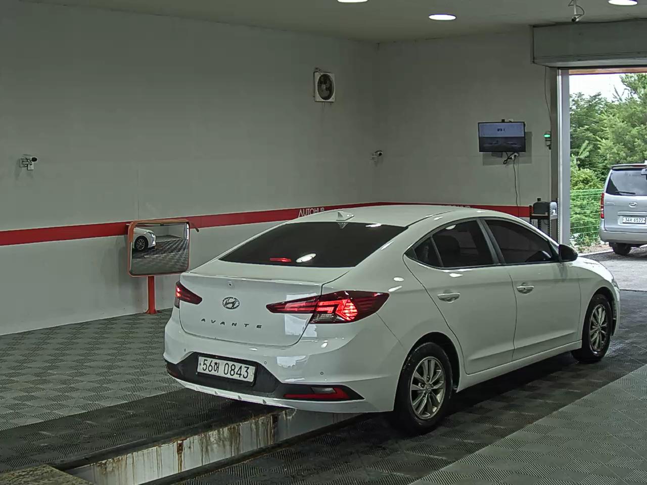 2020 - hyundai avante