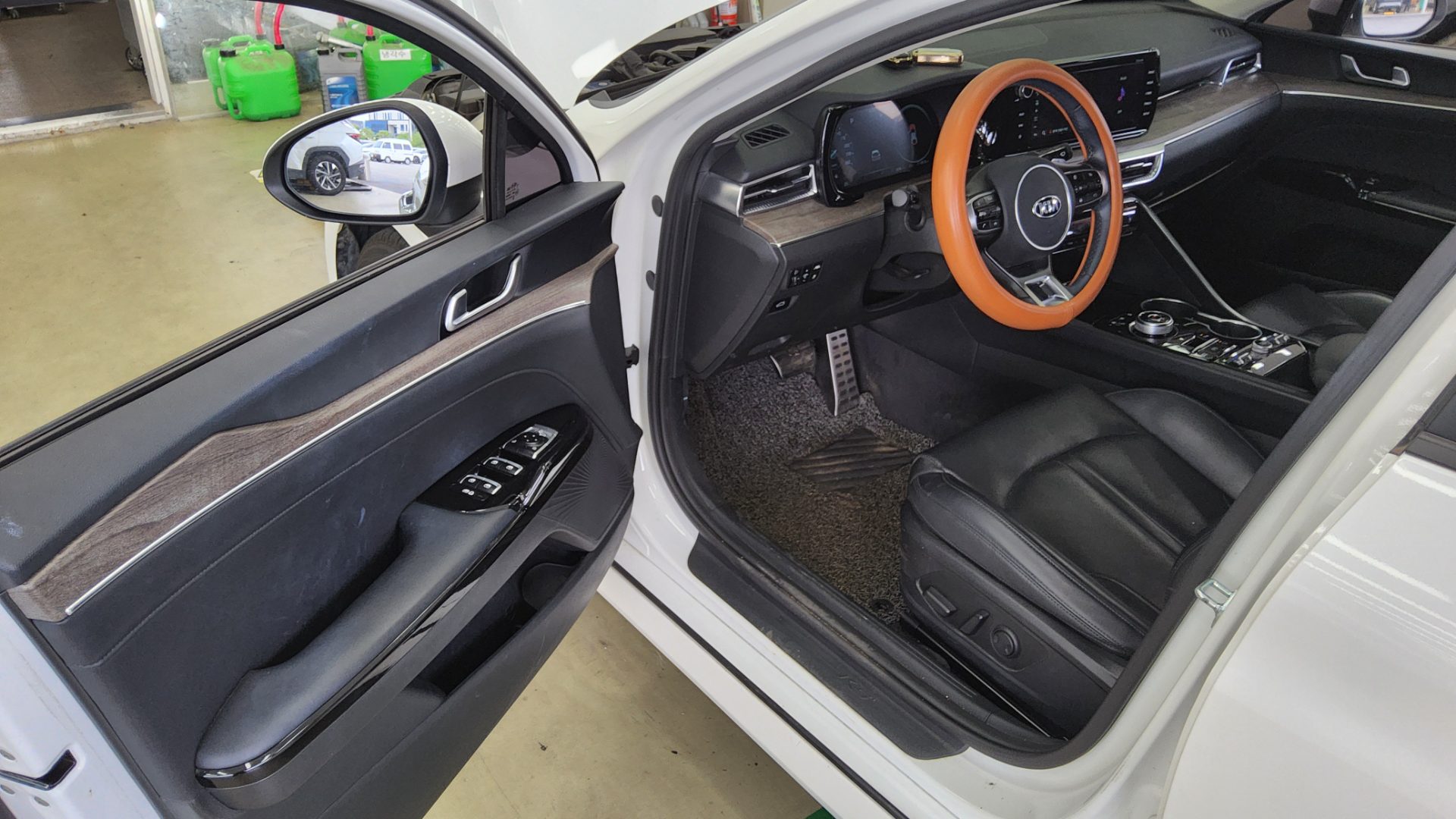 2021 - kia k5