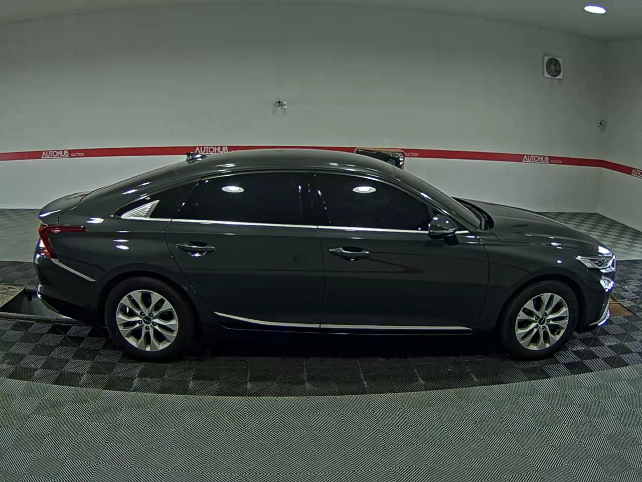 2023 - kia k8