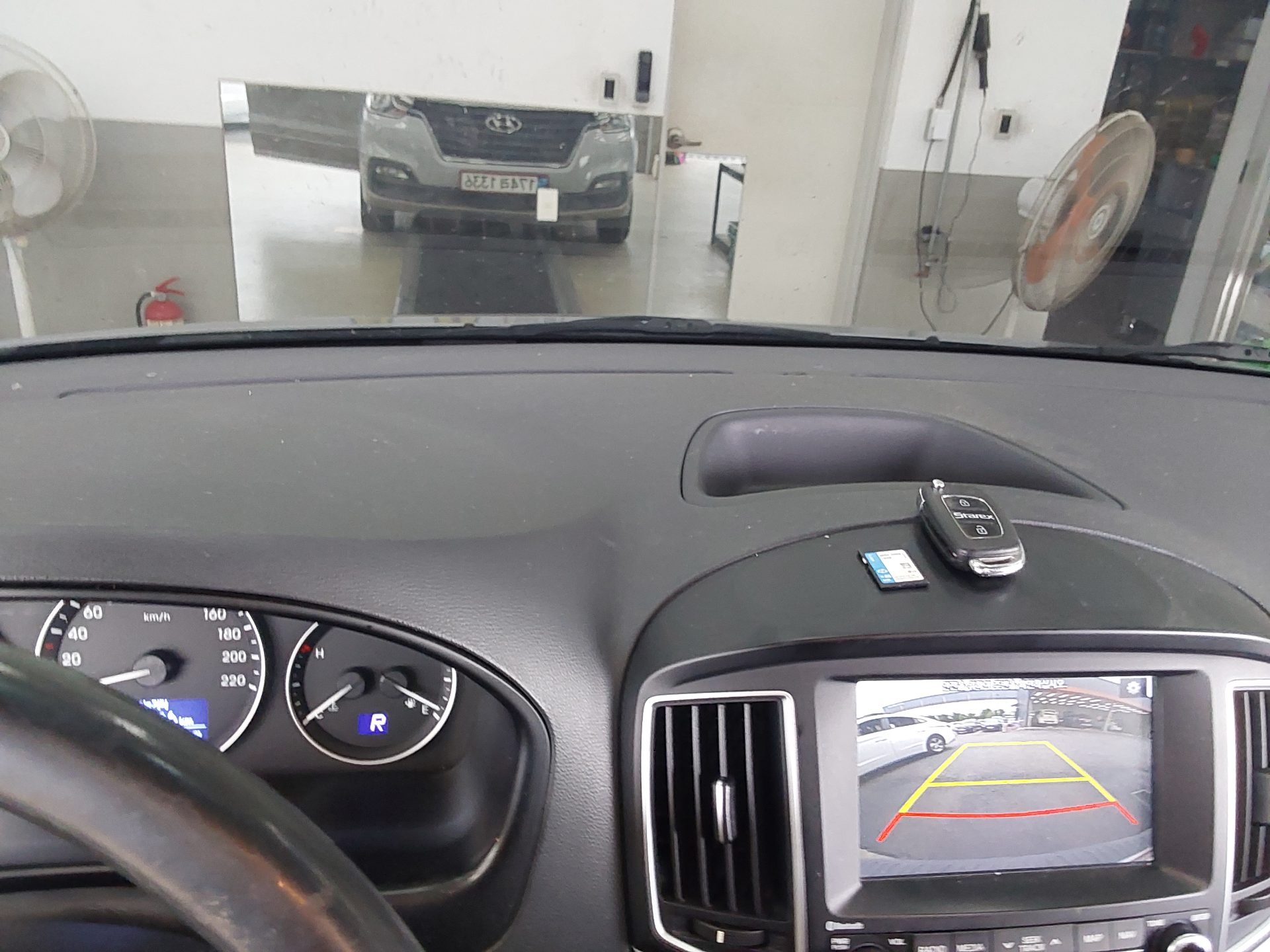 2019 - hyundai grand starex