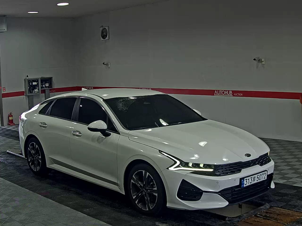 2021 - kia k5