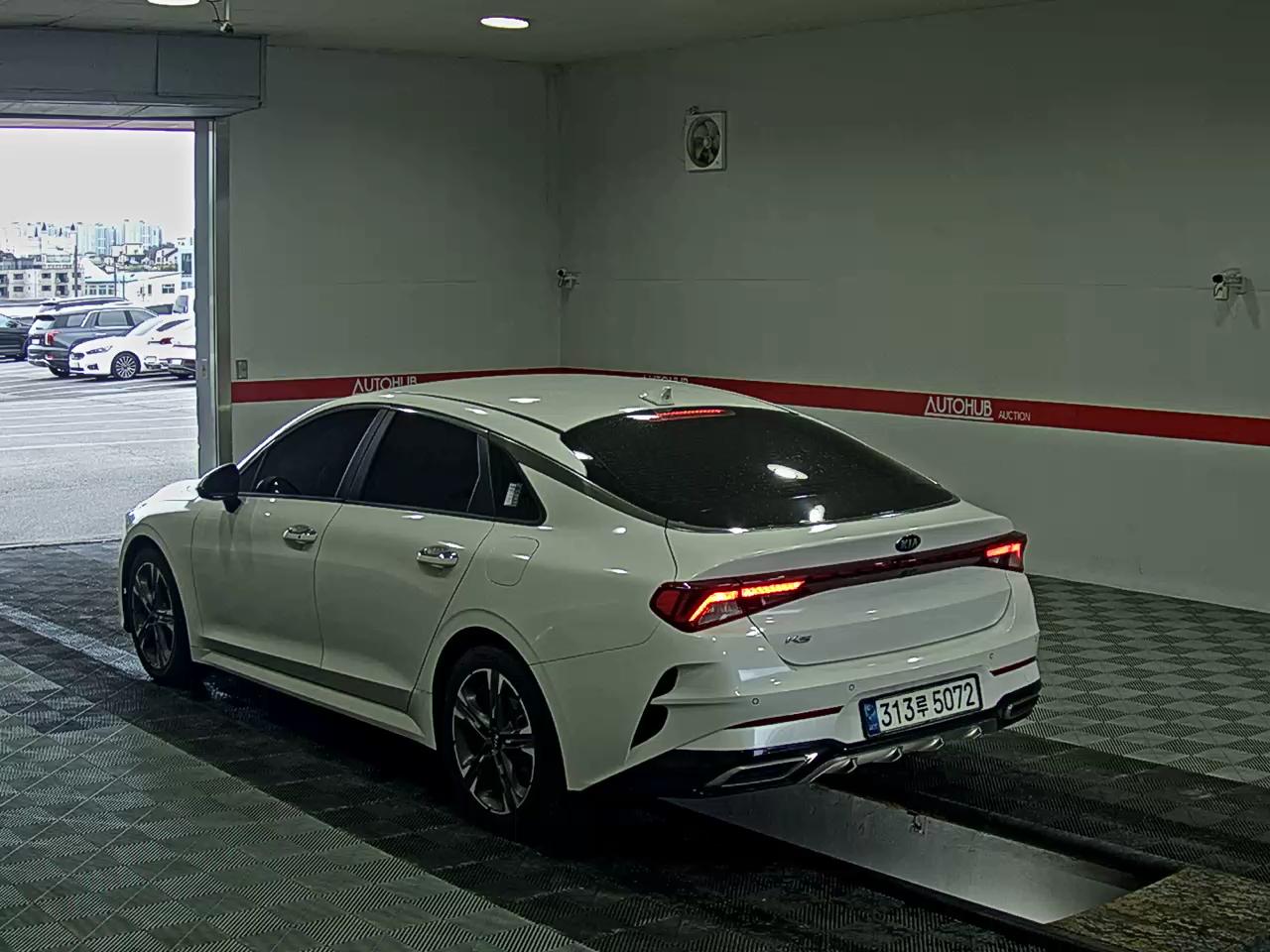 2021 - kia k5