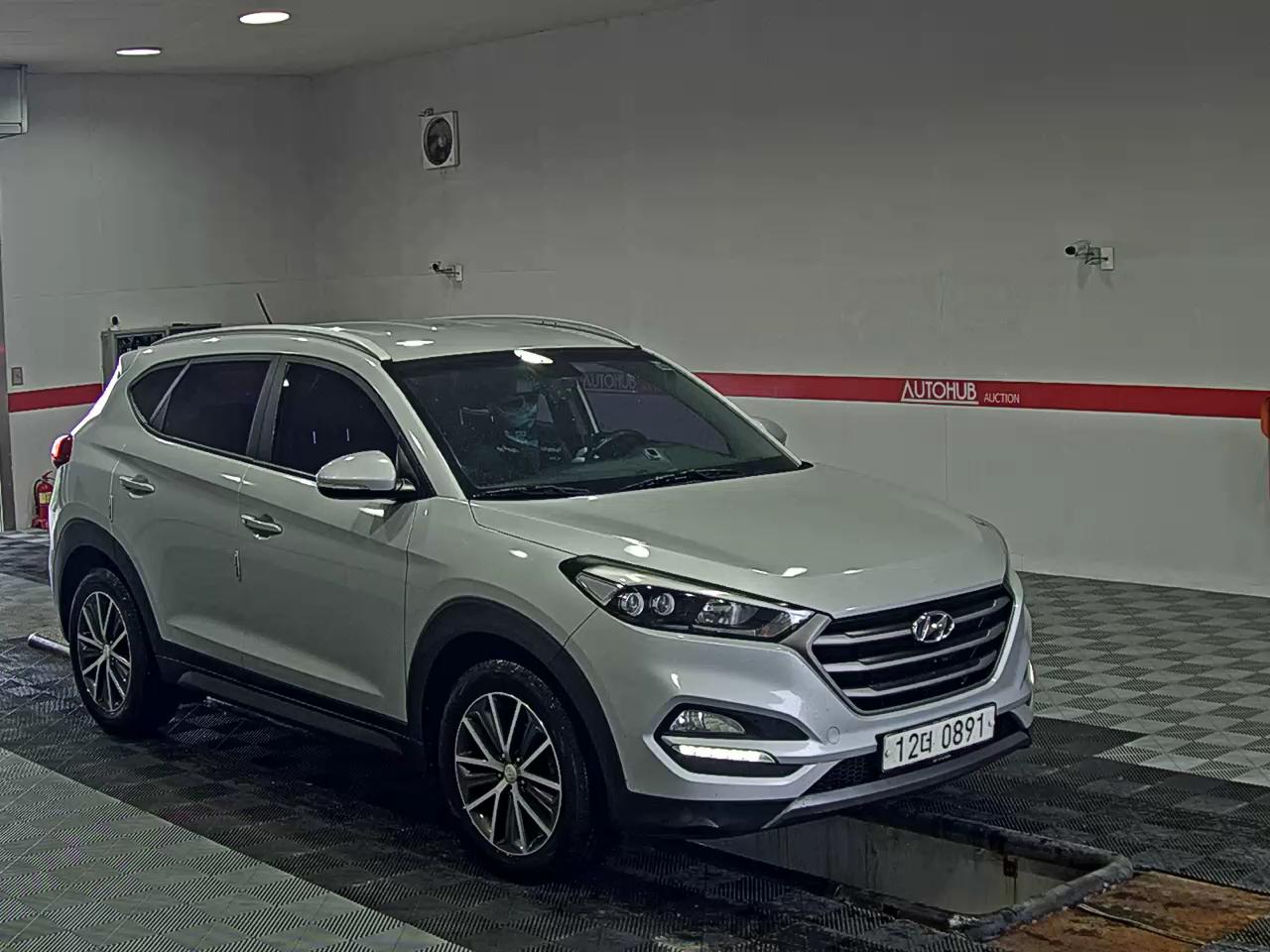 2016 - hyundai tucson