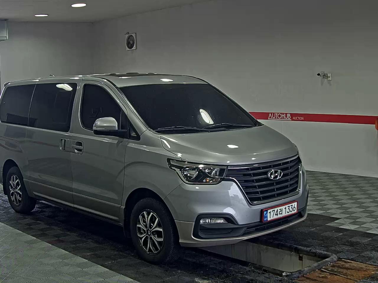2019 - hyundai grand starex