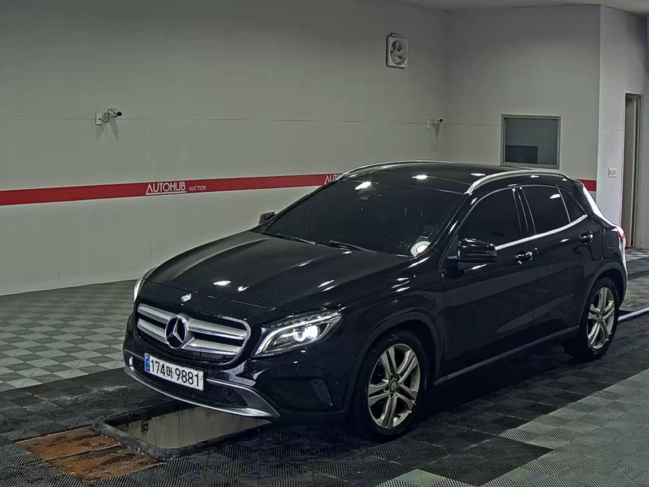 MERCEDES-BENZ GLA-CLASS GLA 200 d