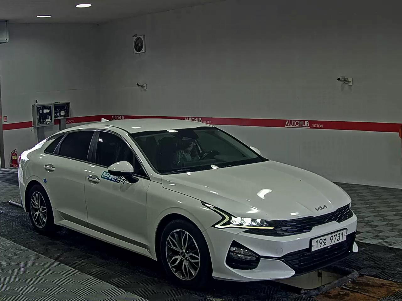 2022 - kia k5