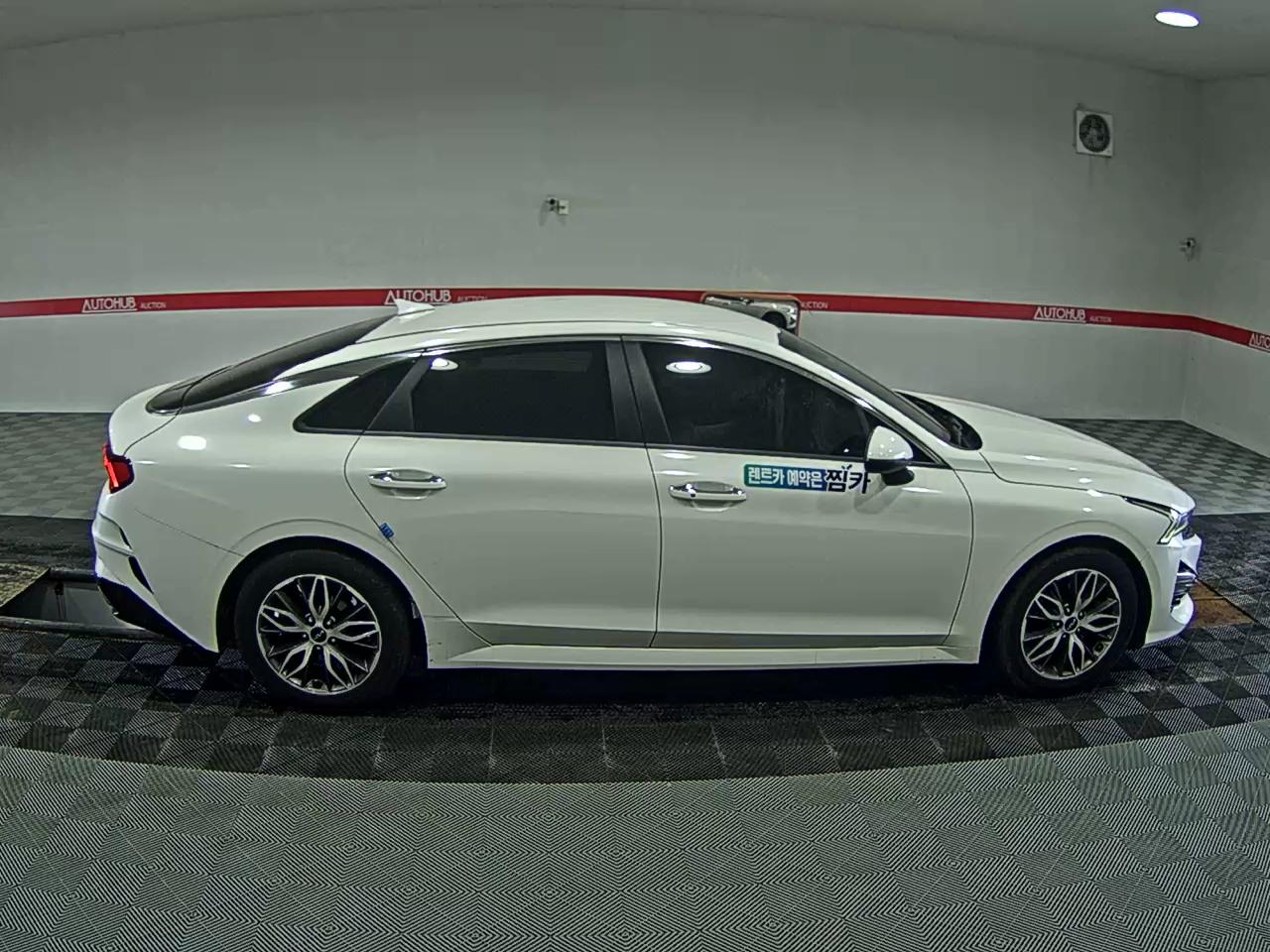 2022 - kia k5