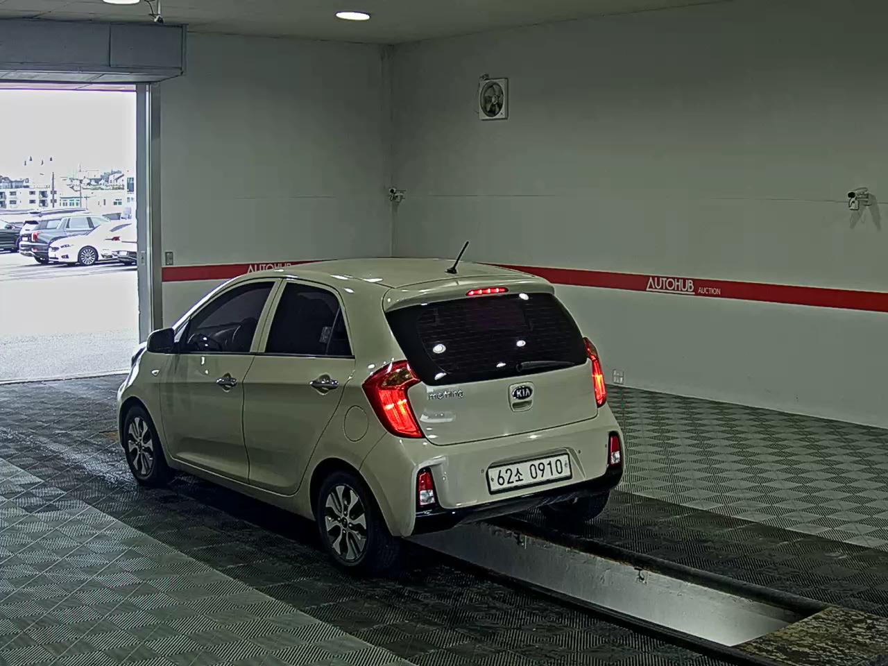 2016 - kia morning