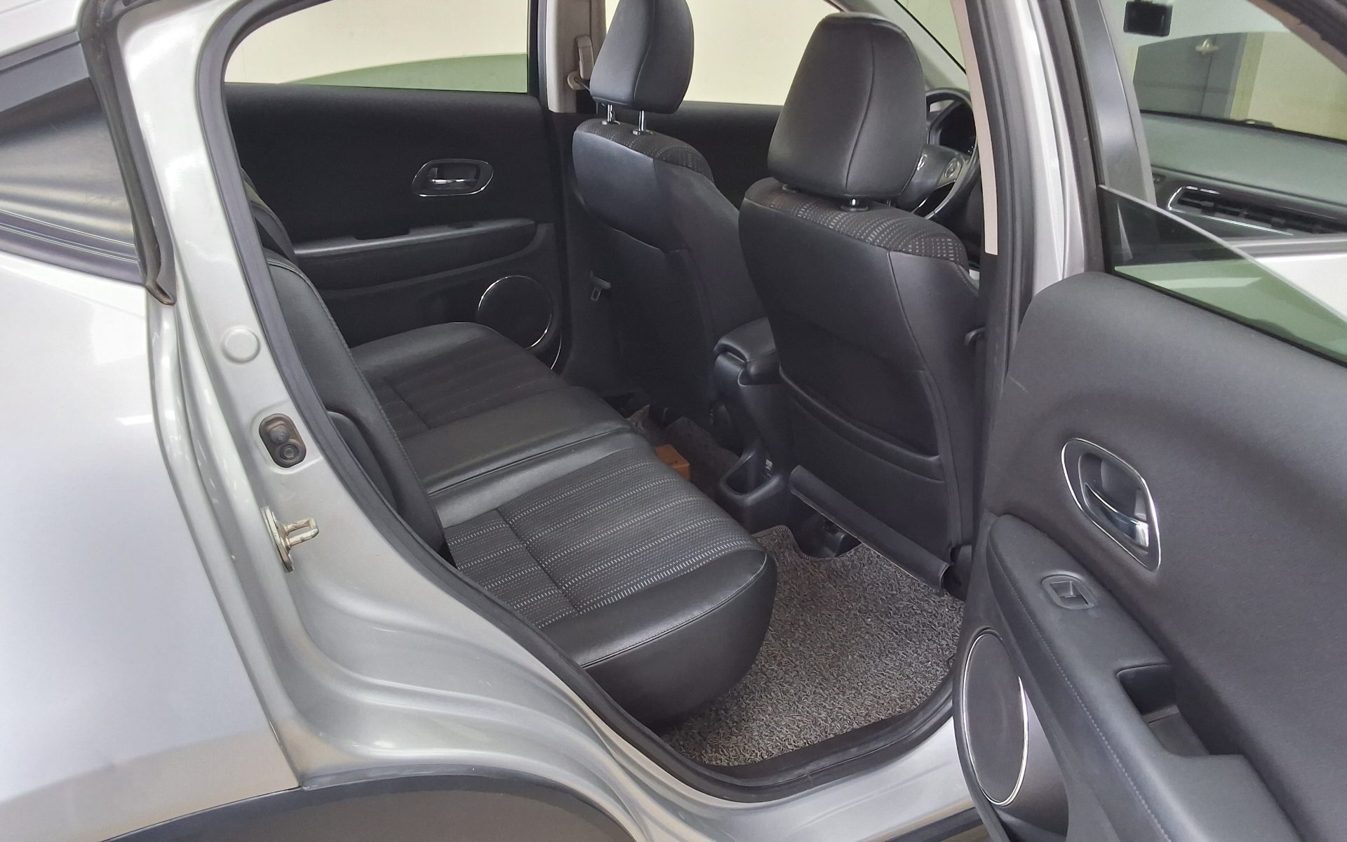 2016 - honda hr-v