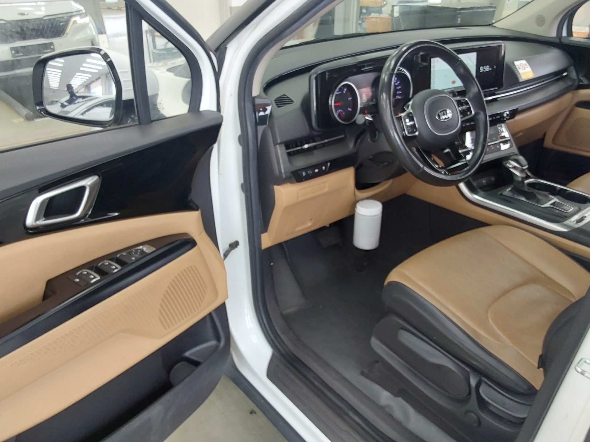 2021 - kia carnival