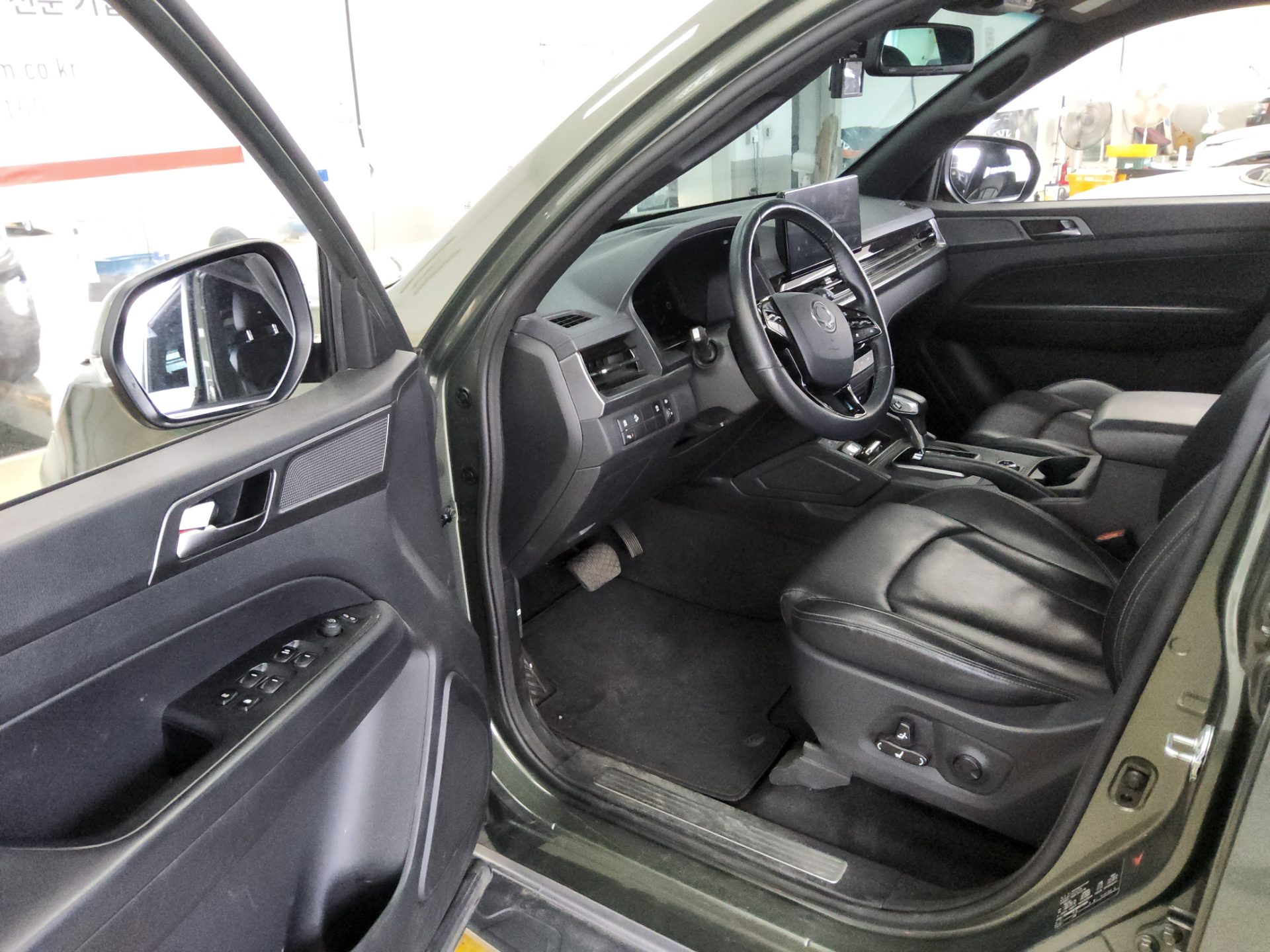 2024 - ssangyong rexton