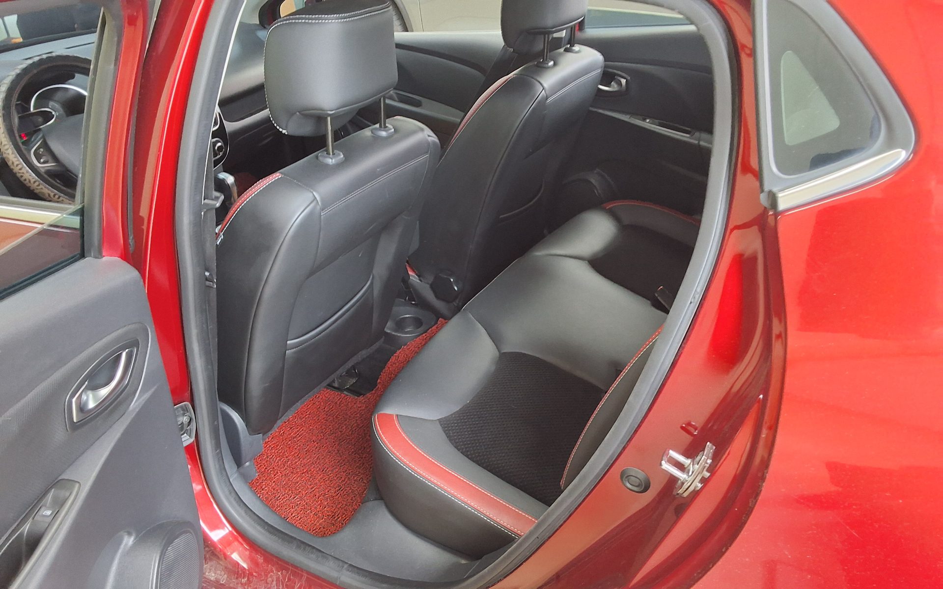 2018 - renault clio