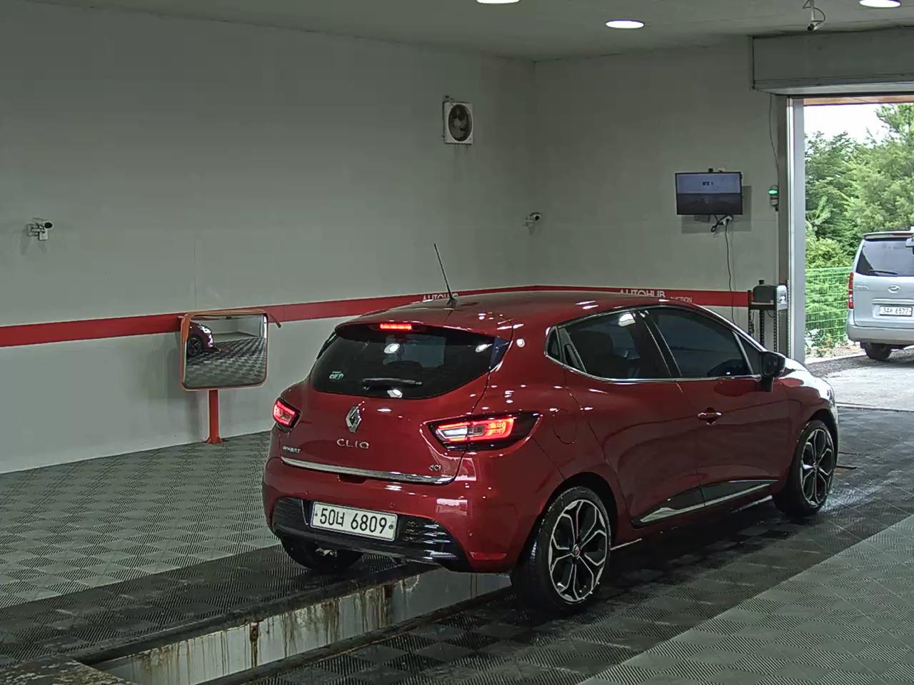 2018 - renault clio