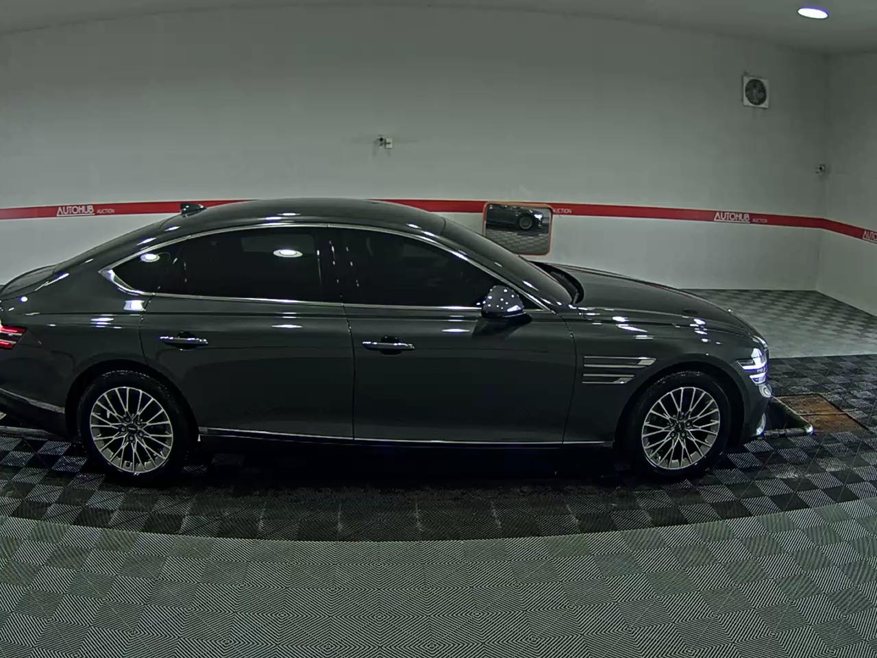 2021 - genesis g80