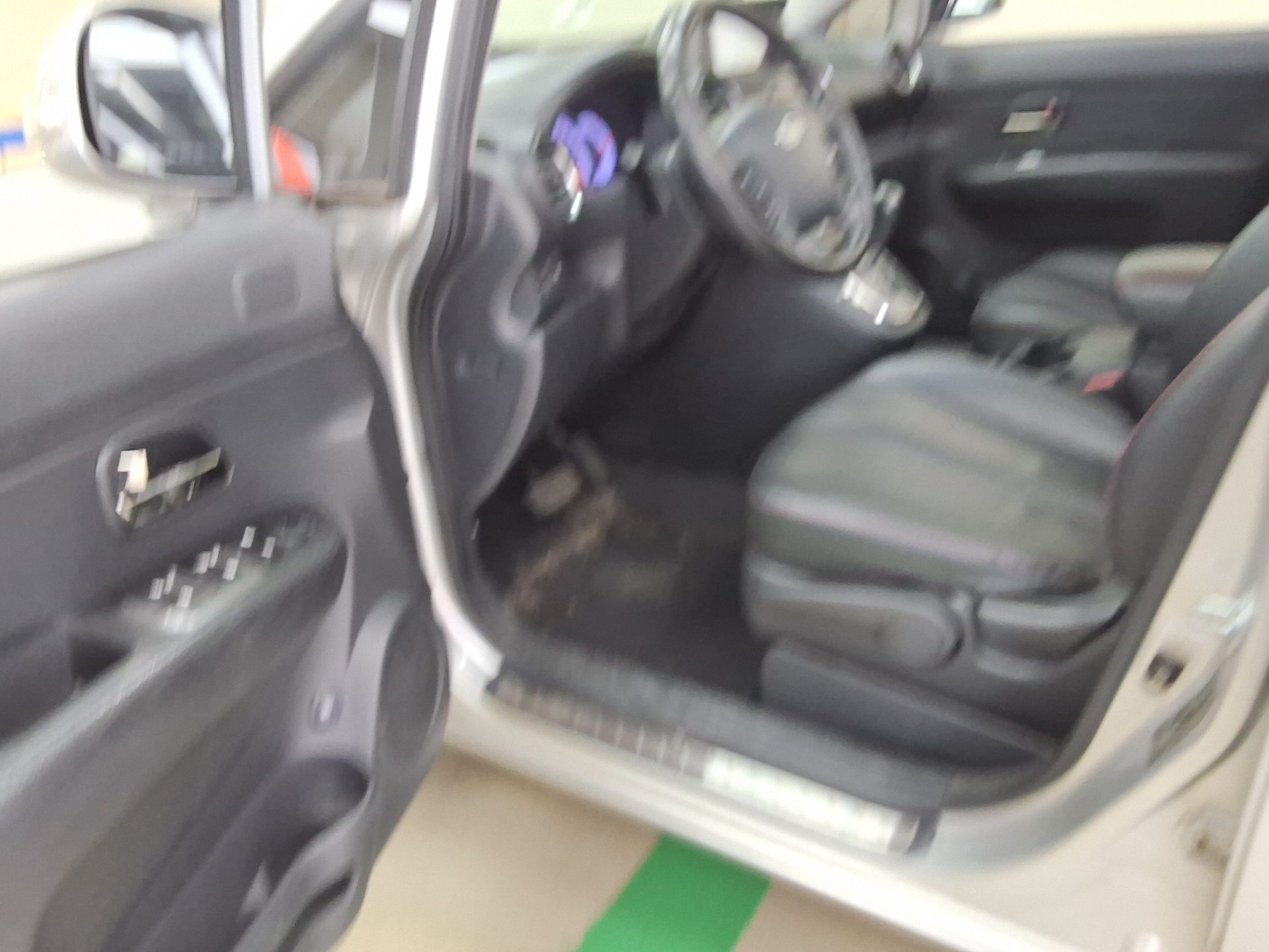 2011 - kia carens