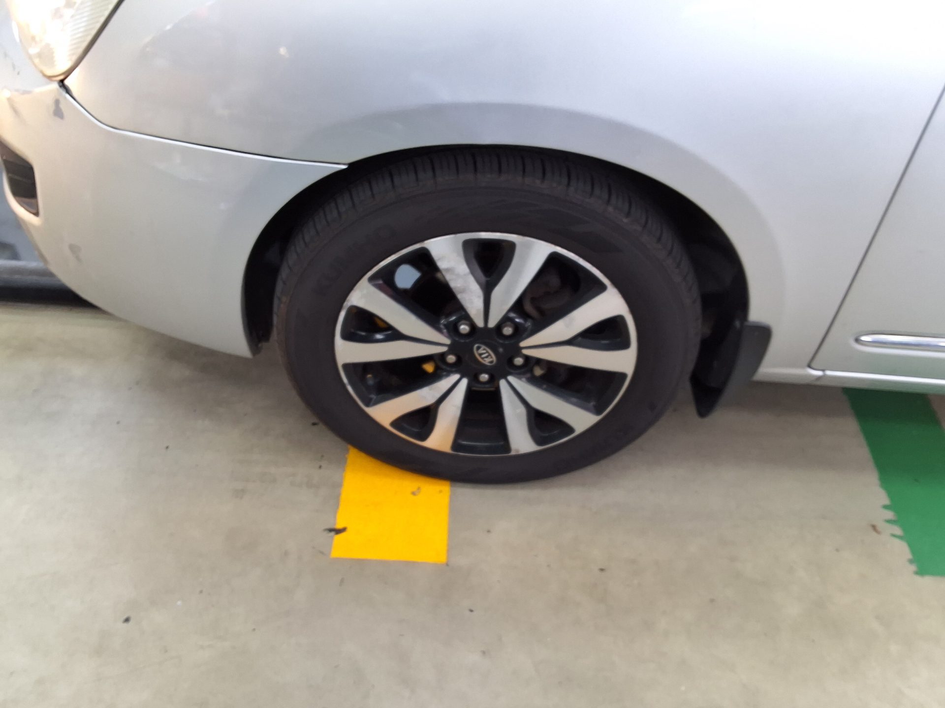 2011 - kia carens