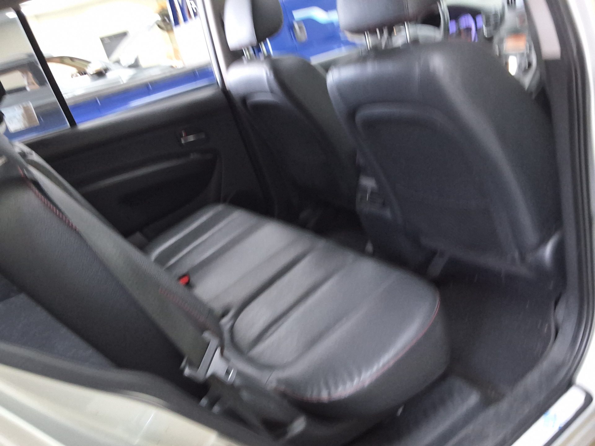 2011 - kia carens