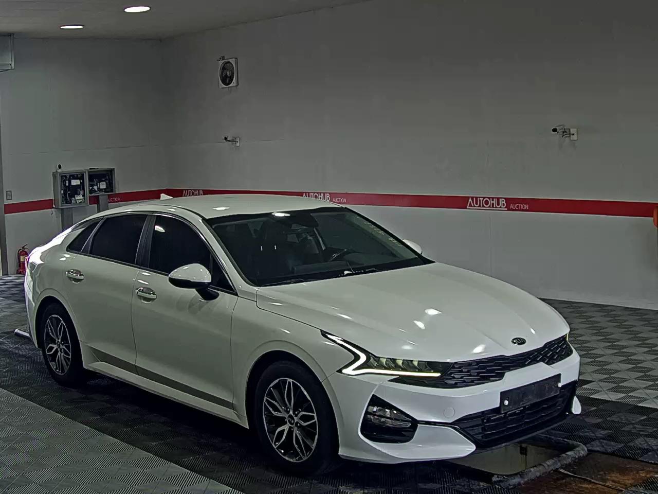 2021 - kia k5