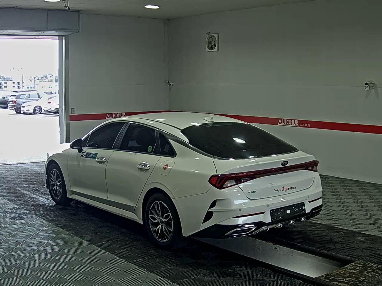 2021 - kia k5