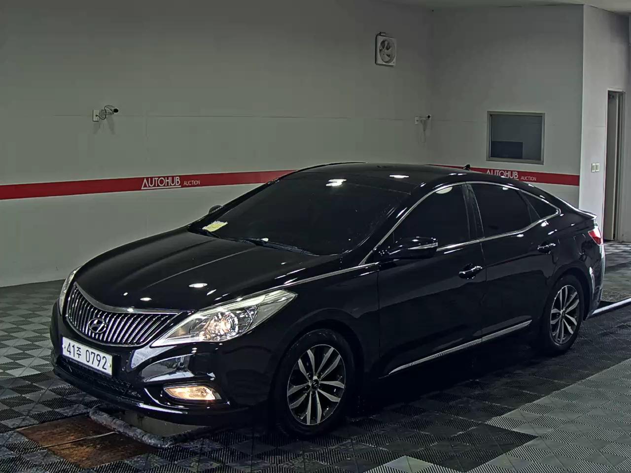 HYUNDAI GRANDEUR HG LPI RENTAL CAR PRIME