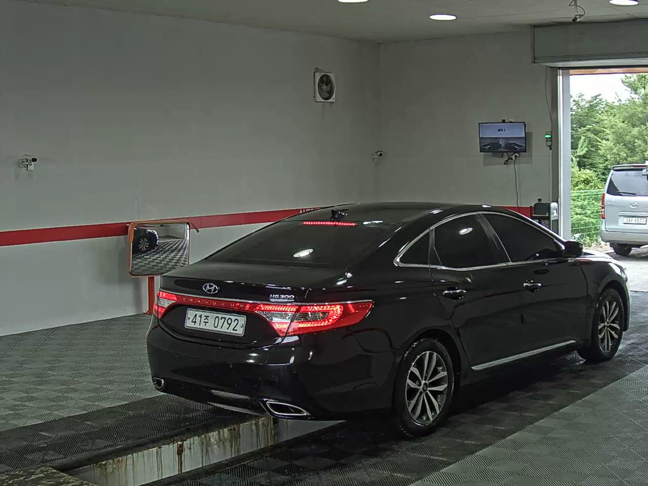 2012 - hyundai grandeur