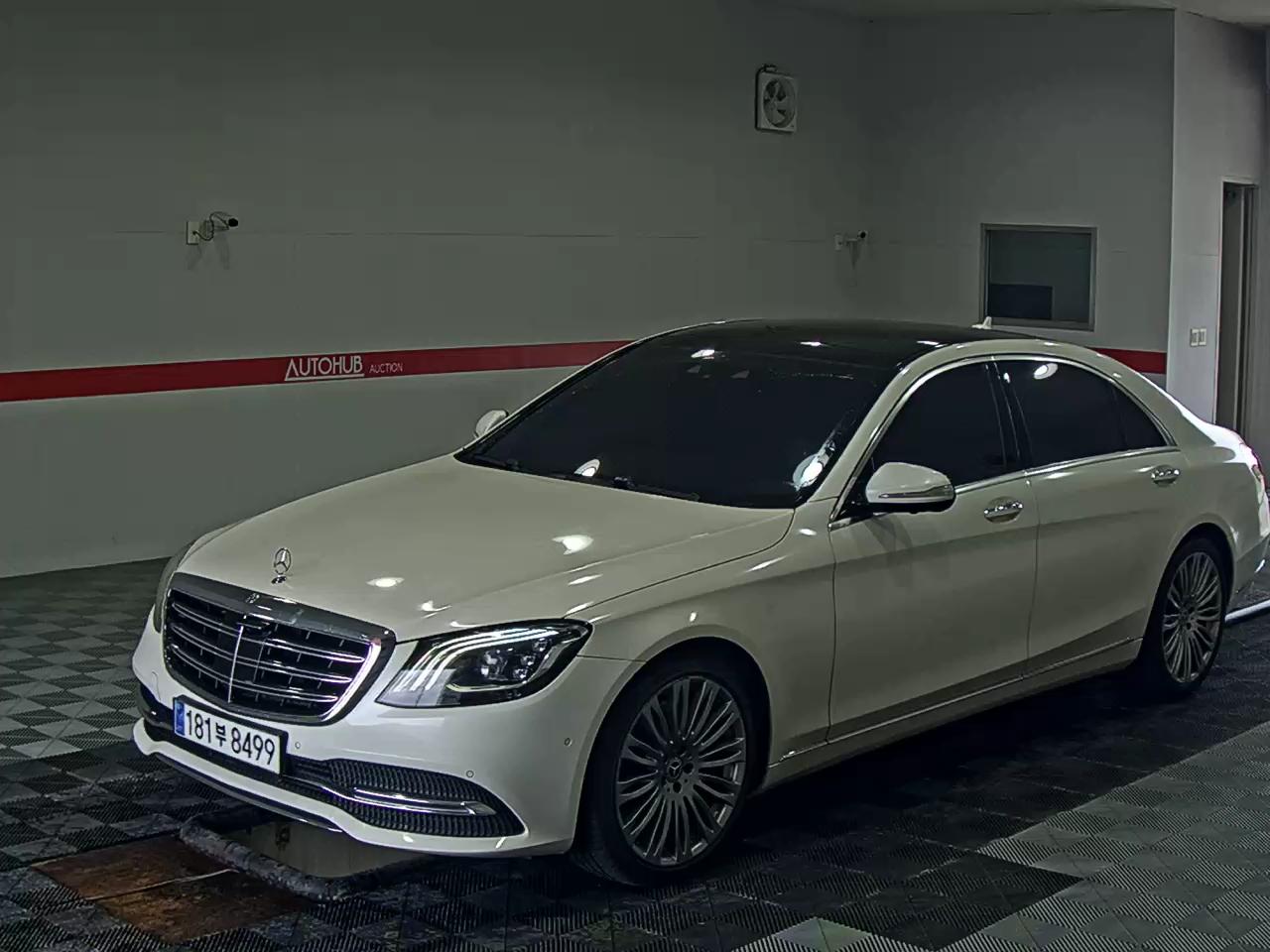 MERCEDES-BENZ S-CLASS (6TH GEN) S560L