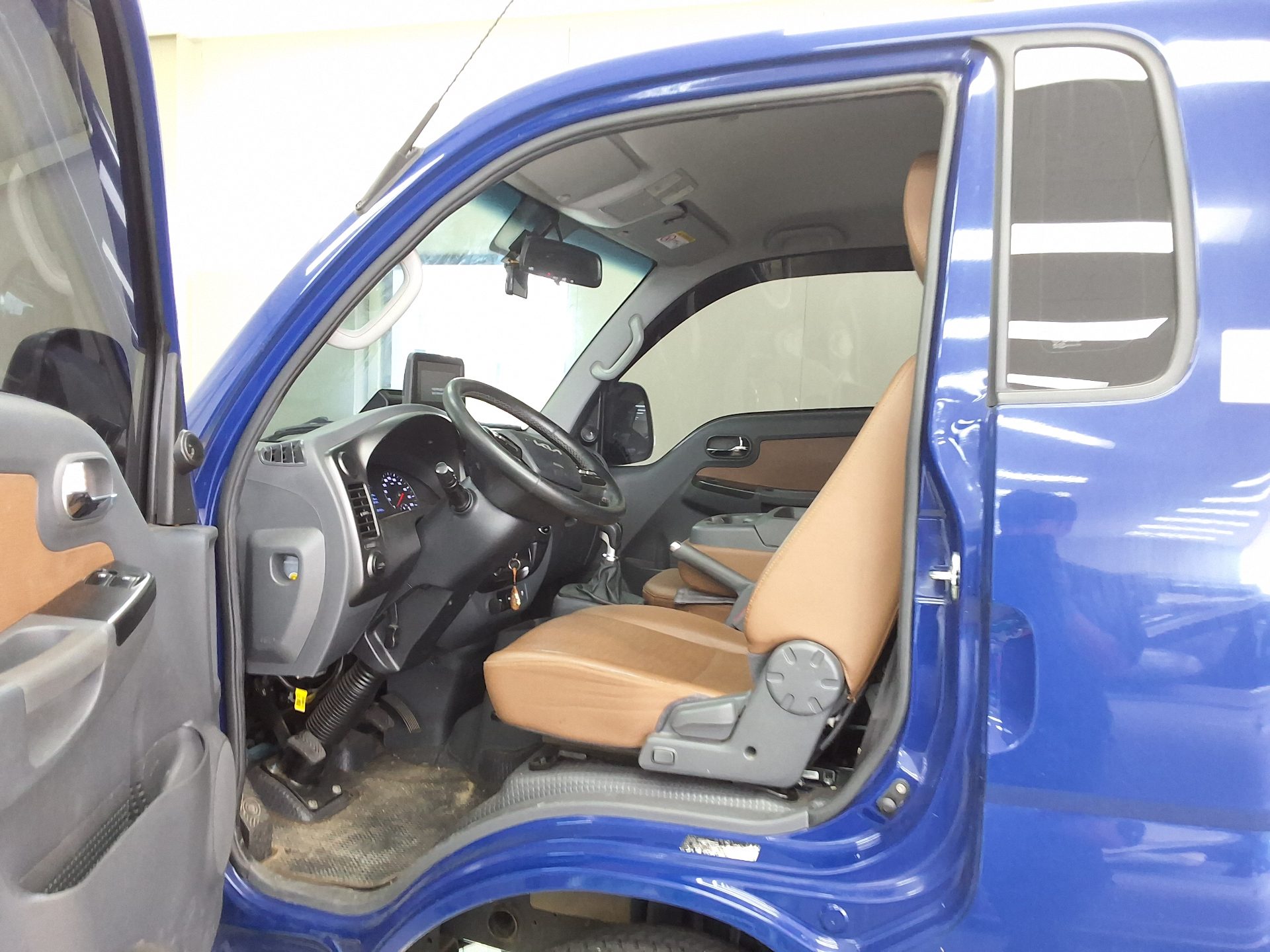 2023 - kia bongo