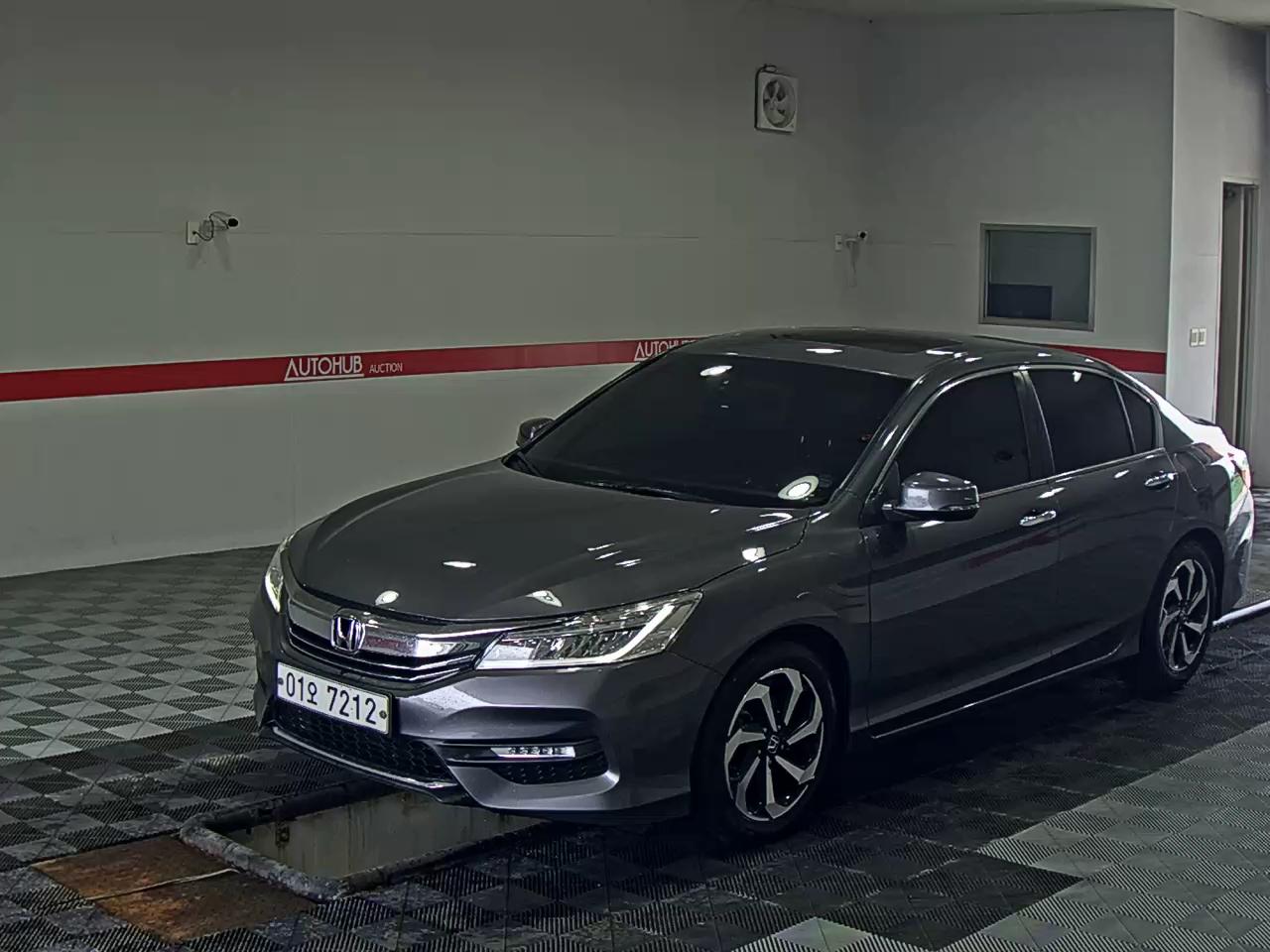 HONDA ACCORD (9TH GEN) EX-