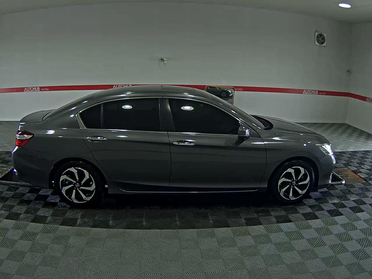 2017 - honda accord