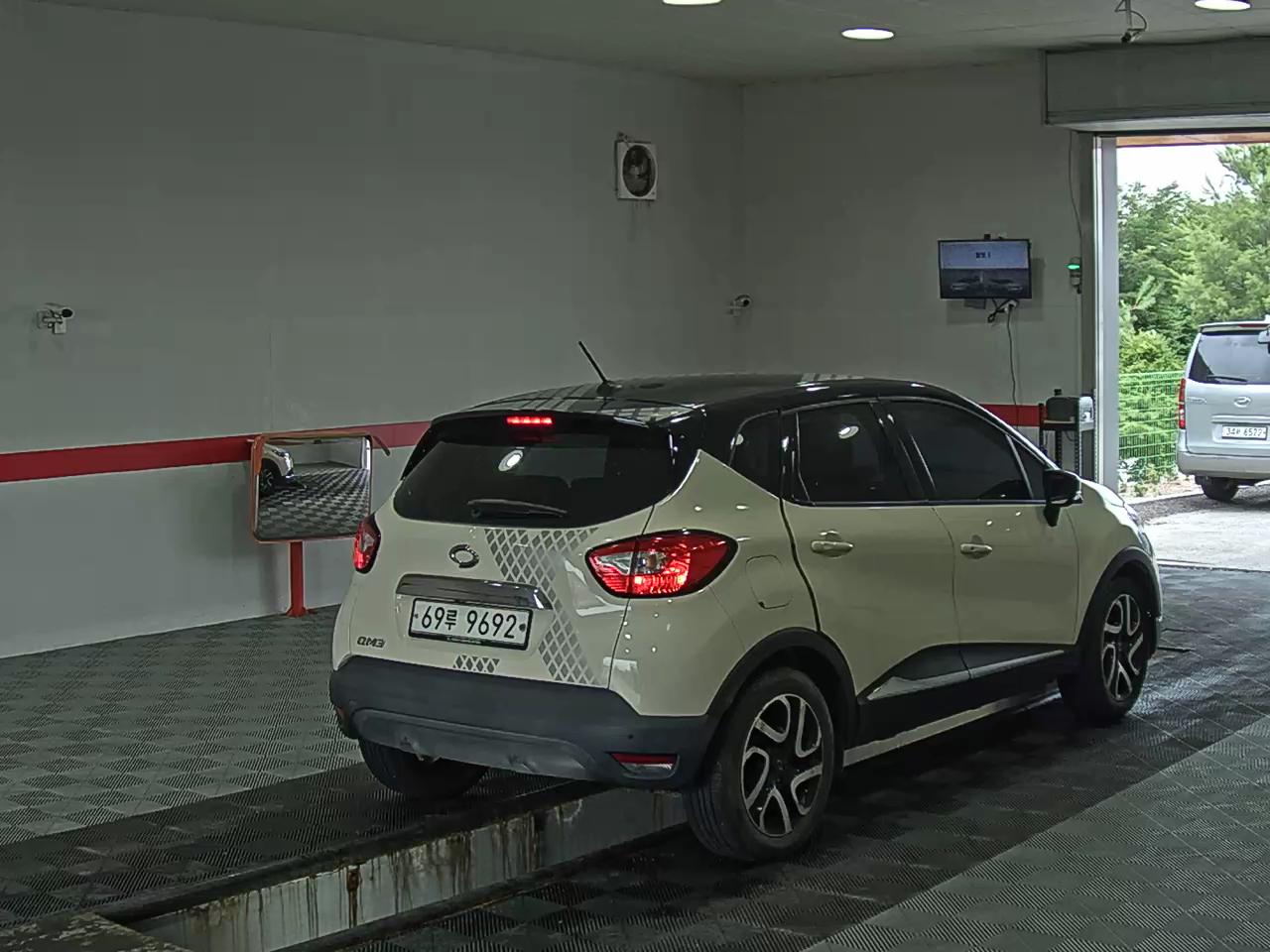 2015 - renault qm3