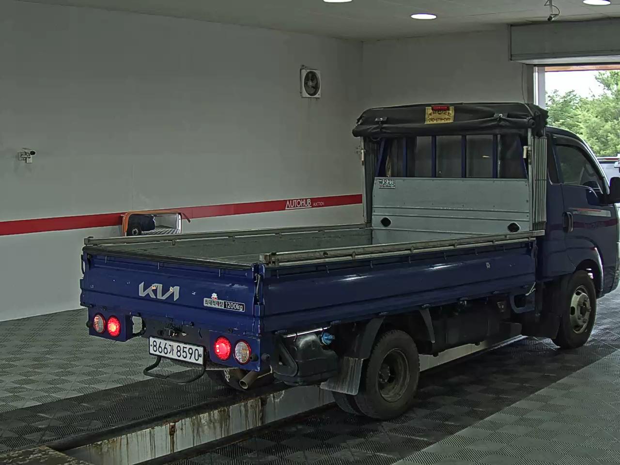 2023 - kia bongo