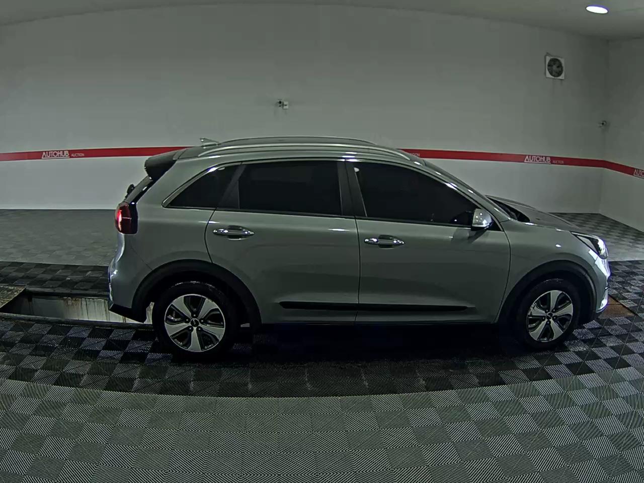 2022 - kia niro