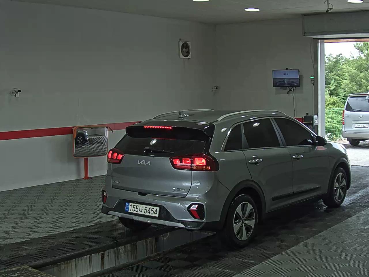 2022 - kia niro